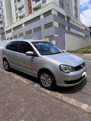 VOLKSWAGEN POLO 1.6 MI 8V FLEX 4P MANUAL VOLKSWAGEN POLO 1.6 MI 8V FLEX 4P MANUAL